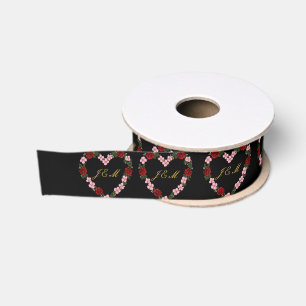 Gros-grain ruban noir avec un cœur rose et rouge