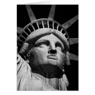 Gros plan Statue blanche noire de la Liberté New Y