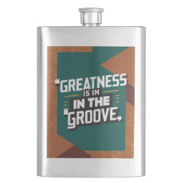 Groß ist im Boden Flachmann