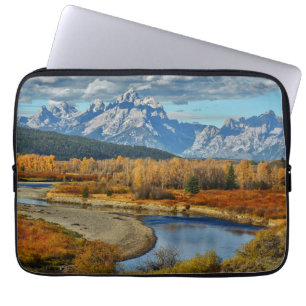 Großartige Teton Gebirgsfluss-Ansicht in Herbst Laptopschutzhülle