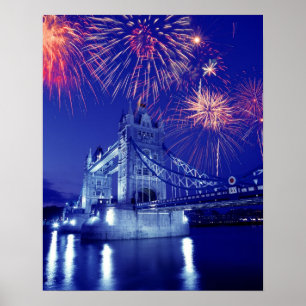 Großbritannien, London. Feuerwerk über dem Turm Poster