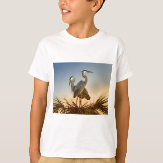 Große Blauhelden bei Sonnenaufgang T-Shirt