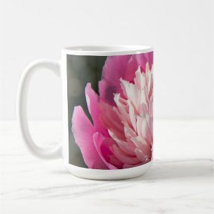 Große Blume aus rosafarbenem Pinien am Frühlingsta Kaffeetasse