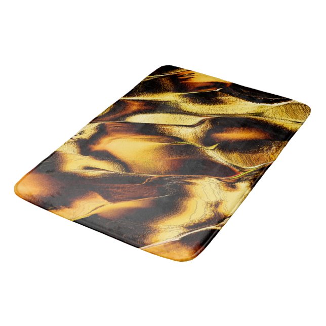 Große Dünen in gebranntem goldfarbenem oder gelbor Badematte (Schrägansicht)