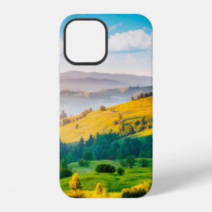 Große Landschaft im Morgenlicht. Loca iPhone 12 Hülle
