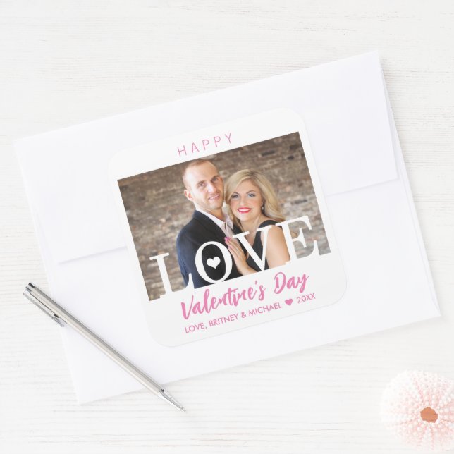 Große LIEBE Moderne Briefe | Ihr Foto Pink Script Quadratischer Aufkleber (Umschlag)