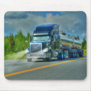 Große Lkw- und Autobahntechnik für Lkw-Liebhaber Mousepad