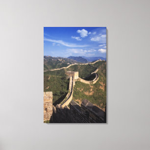 Große Mauer, die sich durch den Berg windet, Leinwanddruck
