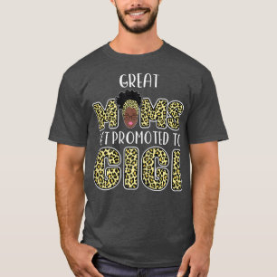 Große Mütter werden zu Gigi-Oma befördert T-Shirt