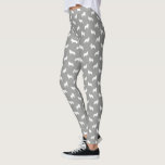 Große Pyrenäen-Silhouette-Muster-Grau und Weiß Leggings<br><div class="desc">Spaß-Leggings für große Pyrenäen-Liebhaber</div>