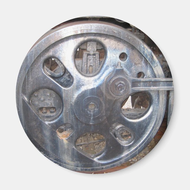 Große Räder, die auf dem Motor der Bahnlinie Turni Magnet (Vorne)
