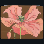 Große rosa Blume mit tiefrotem Hintergrund iPad Hülle<br><div class="desc">Eine große rosa Blume Erholungen auf tiefrotem Hintergrund in diesem Gemälde von Nancy Slocum. Die Blume ist lebendig und in voller Blüte. Ein atemberaubendes Geschenk für eine besondere Person in Ihrem Leben!</div>