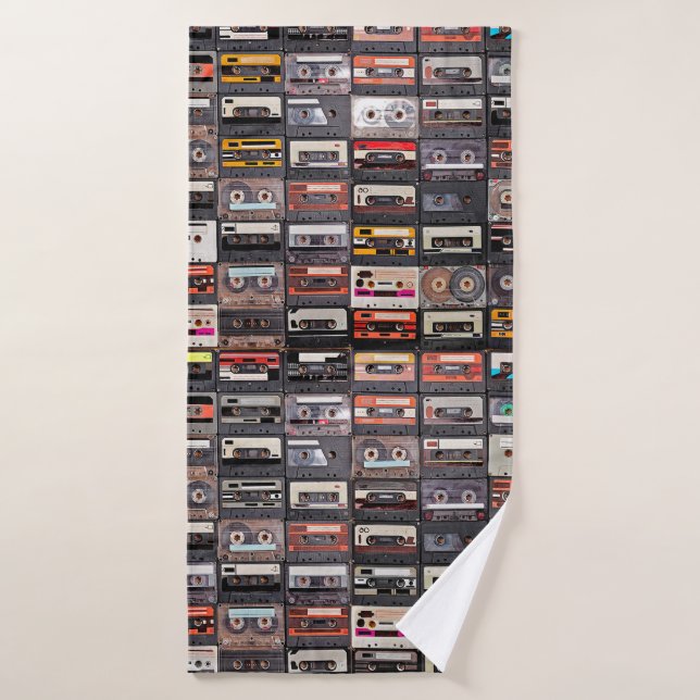 Große Sammlung von Audiokassetten. Retro musical  Badehandtuch (Badehandtuch)