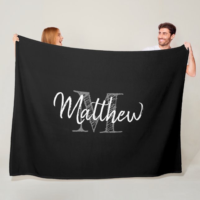 Große schwarz-weiße Fleecedecke mit Monogramm (Beispiel)