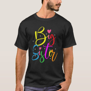 Große Schwester mit einem jüngeren Bruder oder T-Shirt