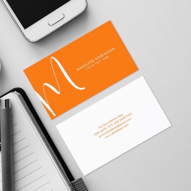 Große Skriptinitial | Moderne Typografie | Orange Visitenkarte (Von Creator hochgeladen)