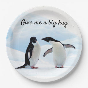 Große Umarmung Pinguin auf Eis-Foto mit Text Pappteller