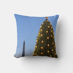 Große und kleine Weihnachtsbäume II Urlaub in DC Kissen