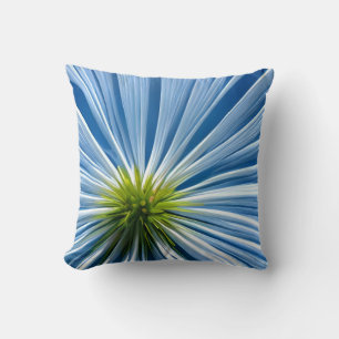 große weiße Blume mit blauem Himmel Kissen
