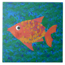 Große Whimsikfische auf blaugrünem Hintergrund