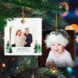 Großeltern Erste Weihnachten Rustikales Foto Bäume Keramikornament<br><div class="desc">Die erste Weihnachtszeit der Großeltern ist die perfekte Wahl für die erste Weihnachtsfeier des Babys! Niedliche, moderne und dennoch rustikale Weihnachtsfeiertage Foto Square Ornamente mit bezaubernden kleinen Wäldern von rustikalen Weihnachtsbäumen und frohe Weihnachten in der modernen Typografie. Fügen Sie 2 Ihrer Lieblings-Fotos für den perfekten Ornament! Bitte kontaktieren Sie uns...</div>