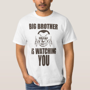Großer Bruder passt Sie (Fingergläser) auf T-Shirt