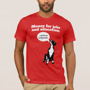 Großer Däne Welpe Protest für Geld, Jobs & Bildung T-Shirt