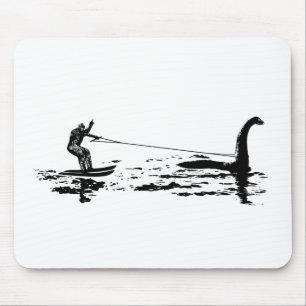 Großer Fuß und Nessie Mousepad