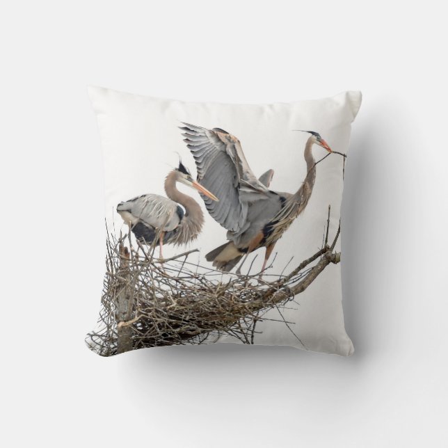 Großes Blau-Reiher-Gebäude ein Nest Kissen (Vorderseite)