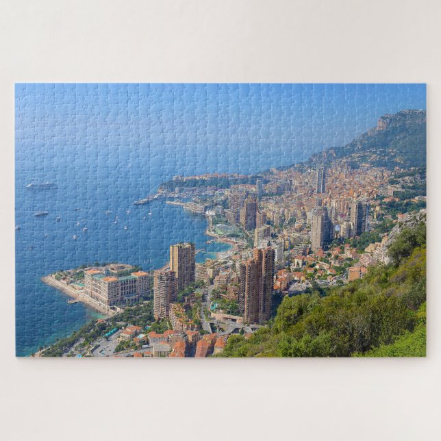 Großes Foto von Monte Carlo aus der Ferne (Horizontal)