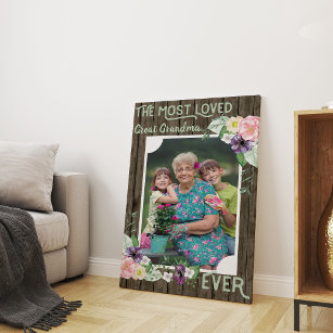 Großes Oma-Foto - Rustikales Holz und Blüten Leinwanddruck
