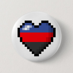 Großes Pixel Herzdesign in polyamorischer Druckfar Button