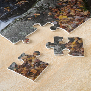 Großes rauchiger Gebirgswasserfall-Puzzlespiel