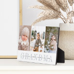 Großkinder-FotoCollage | Oma Gift Fotoplatte<br><div class="desc">Mit dieser drei Foto-Collage-Plakette entsteht ein süßes Geschenk für Oma. "GRANDMA" erscheint unter Ihren Fotos in schick grauer Schrift,  mit Ihrer benutzerdefinierten Nachricht und den Namen der Enkel überlagert.</div>