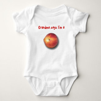 Großmutter sagt, dass ich ein Pfirsich bin Baby Strampler