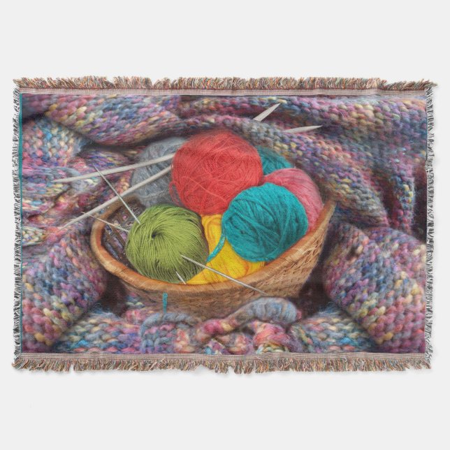 Großmutter strickt decke (Vorderseite)