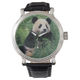 Großpanda im Gras, Wolong Valley, Sichuan Armbanduhr