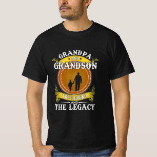 Großvater und Großvater das Vermächtnis und das T-Shirt