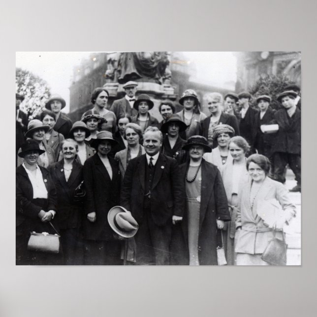 Group portrait of trade unionists poster (Vorne)