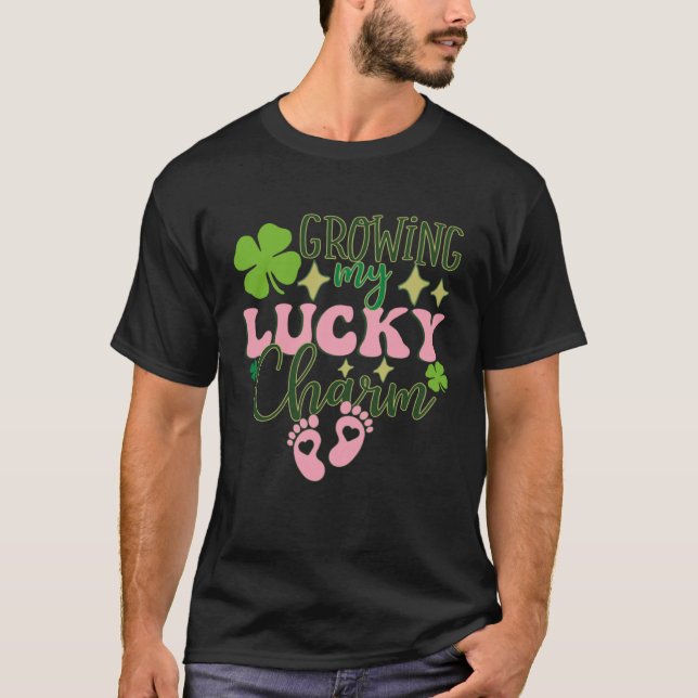 Growing My Lucky Charm St Patrick's Day Pregnancy  T-Shirt (Vorderseite)