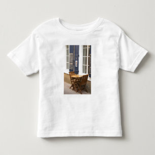 Gruissan Dorf. La Clape. Languedoc. Dorf Kleinkind T-shirt