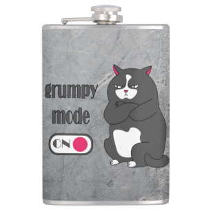 Grumpiger Modus bei lustiger, dicker Katze Flachmann