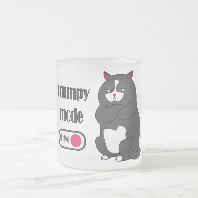 Grumpiger Modus bei lustiger, dicker Katze Mattglastasse (Mittel)