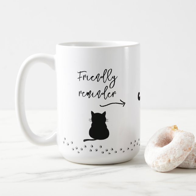 Grumpy Black Chat Buvez De L'Eau Rappel Mug (Avec donut)