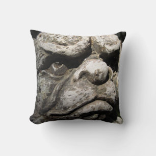 Grumpy Gargoyle Pillow Kissen