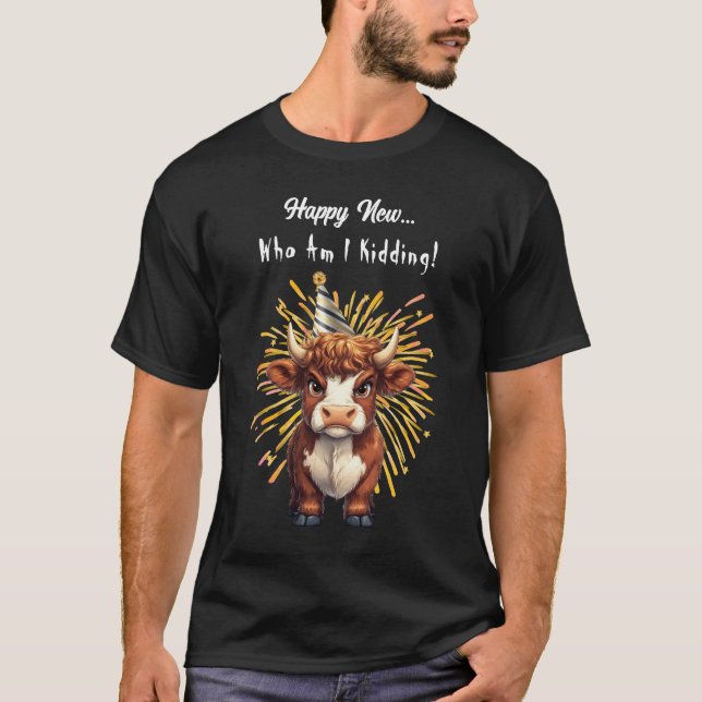 Grumpy Highland Kuh Neujahr Stimmung T-Shirt (Vorderseite)