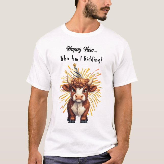 Grumpy Highland Kuh Neujahr Stimmung T-Shirt (Vorderseite)