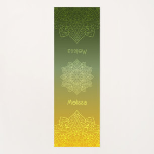 Grün bis Gelb Farbverlauf Mandala mit Namen Yogamatte