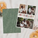 Grün farbige glückliche Ferien kühl drei Foto Feiertagskarte<br><div class="desc">Diese farbenfrohe, fröhliche, dreiteilige Urlaubskarte ist perfekt für Ihren fröhlichen, kreativen und hellen Urlaub. Es ist ein einzigartiger, spielerischer, moderner Schriftart in Rot, Boho Bräune und heller und dunkelgrüner Farbe, die für ein fröhliches, saisonales Ambiente sorgen. Wenn Sie Ihren Lieben den dunklen Winter mit niedlichem Feiertagsjubeln näher bringen wollen, haben...</div>