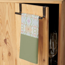 Grün mit Blumenmotiv